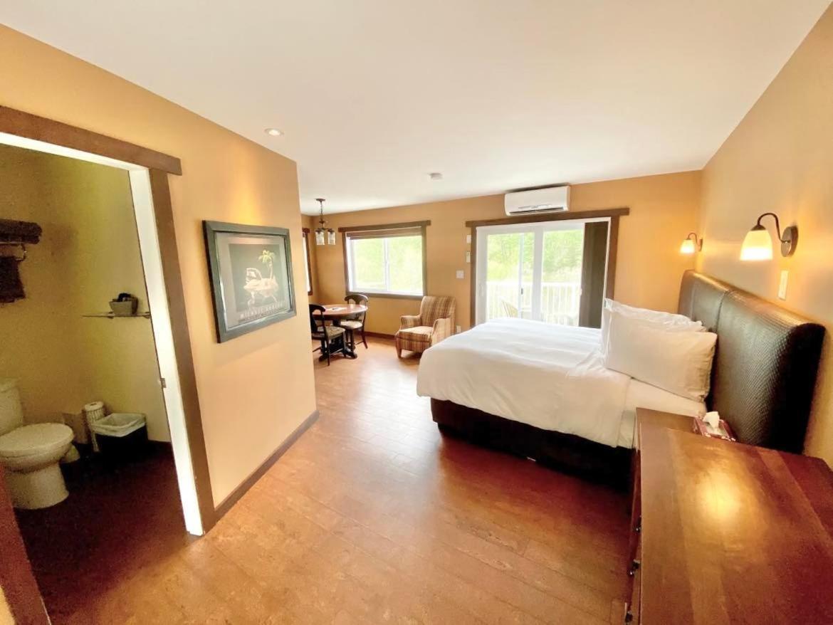 Similkameen Wild Resort & Winery Retreat Osoyoos Luaran gambar