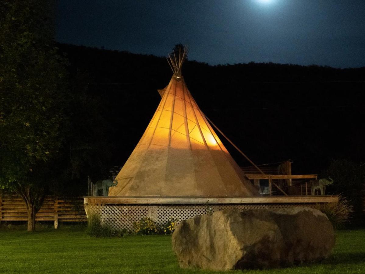 Similkameen Wild Resort & Winery Retreat Osoyoos Luaran gambar