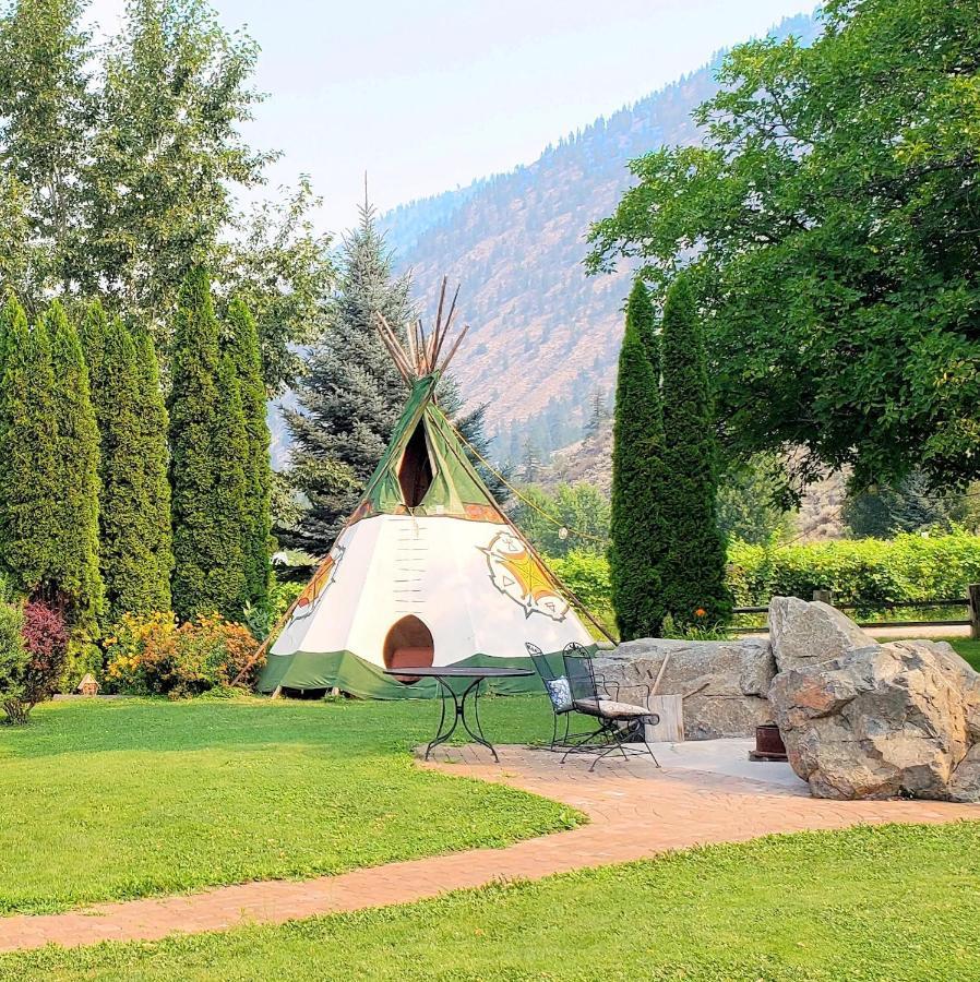 Similkameen Wild Resort & Winery Retreat Osoyoos Luaran gambar
