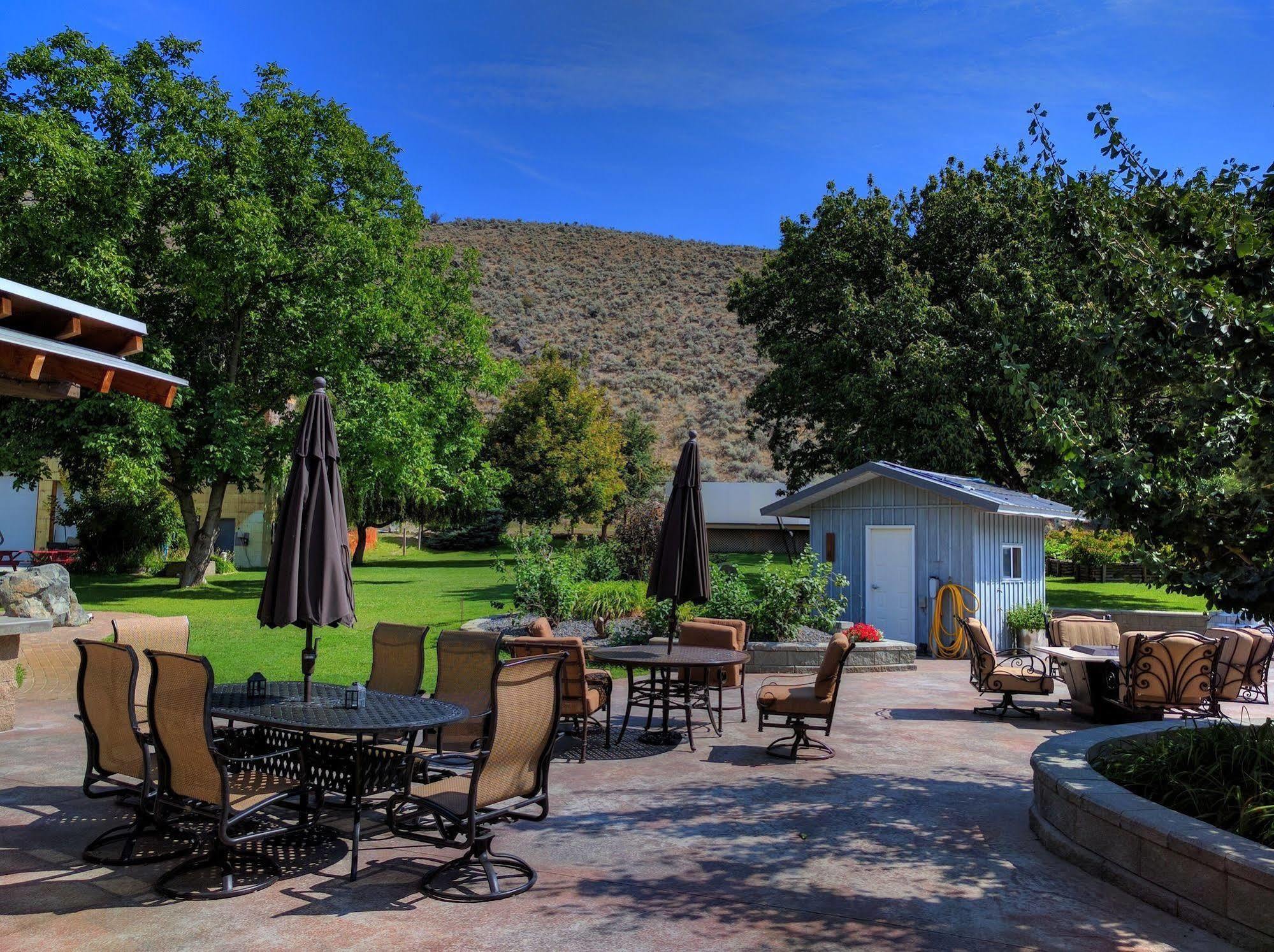 Similkameen Wild Resort & Winery Retreat Osoyoos Luaran gambar